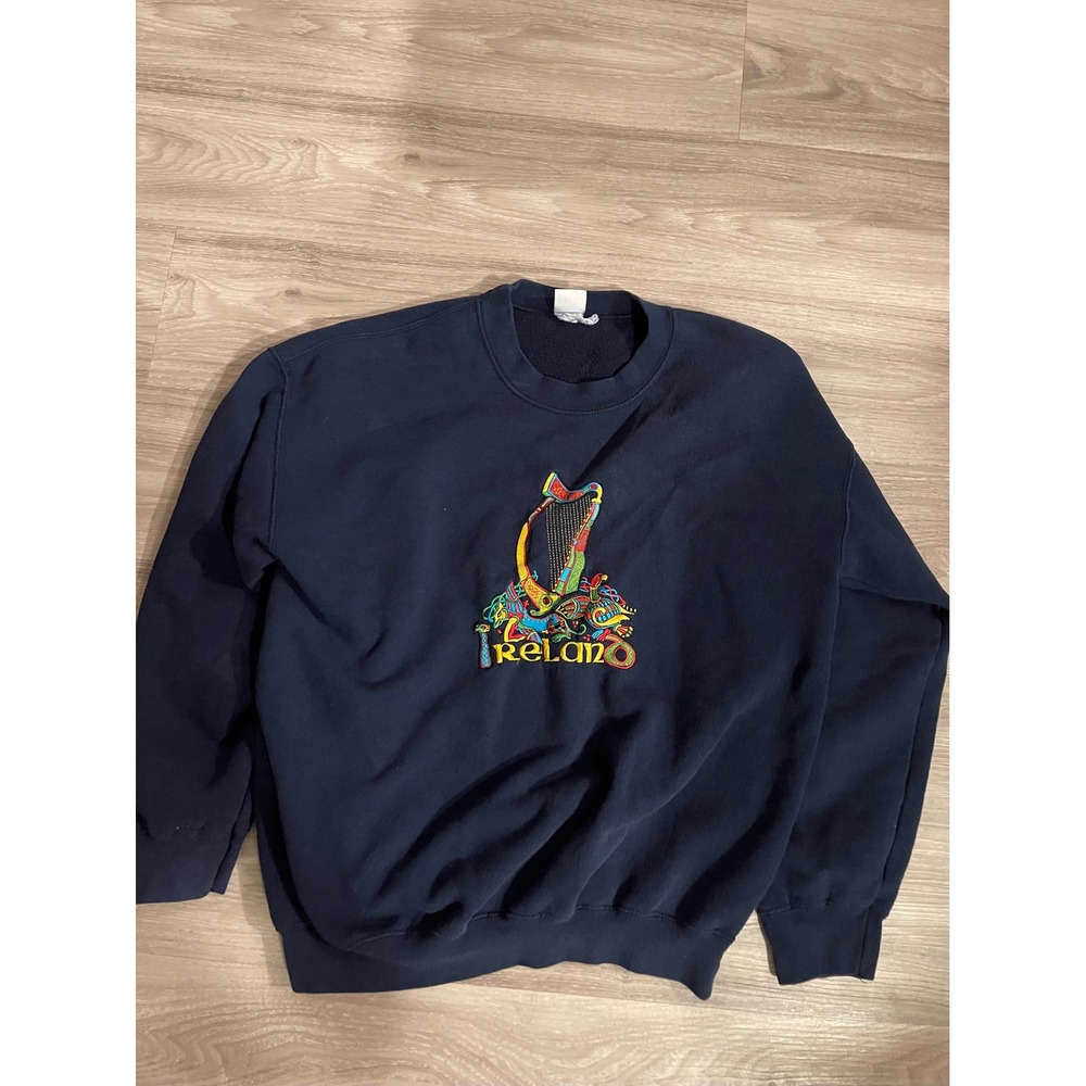 Vintage Ireland Sweatshirt Navy Celtic 2000s Embroidered Travel